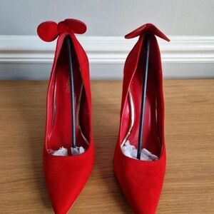 Elegant Red Women's Heels with Bow Detail